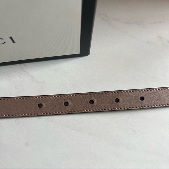 *SOLD* Gucci Thin Belt with Double G Buckle in Porcelain Rose - Picture 5 of 11